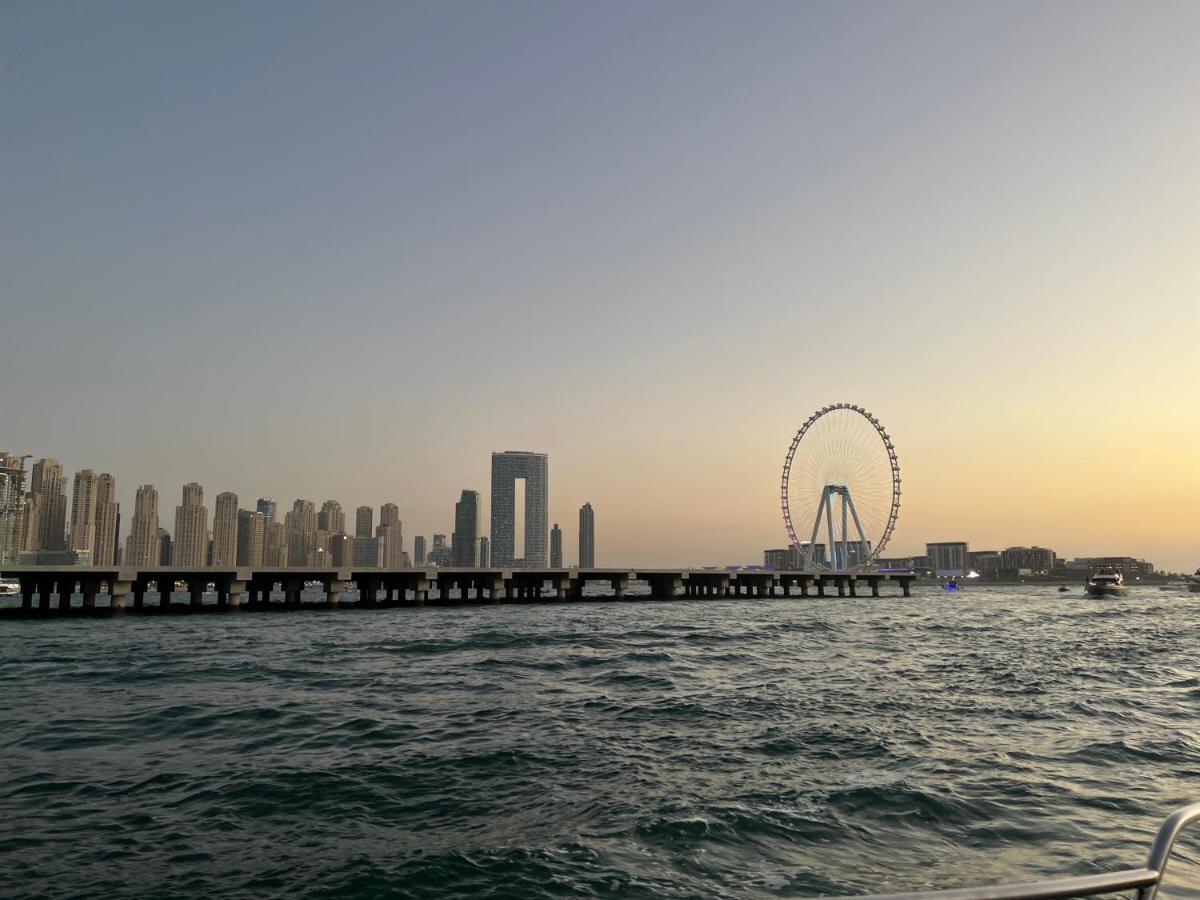 Lunar Hostel 96 Dubaj Exteriér fotografie