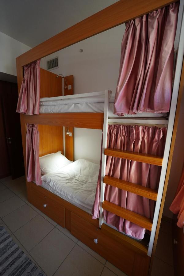 Lunar Hostel 96 Dubaj Exteriér fotografie